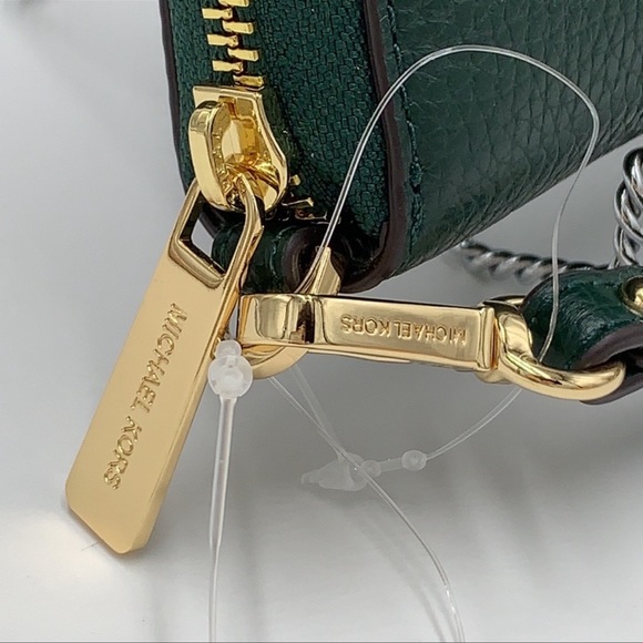 MICHAEL KORS LARGE X CHAIN SHOULDER TOTE & LG FLAT MULTIFUNCTIONAL PHONE CASE - Picture 8 of 16